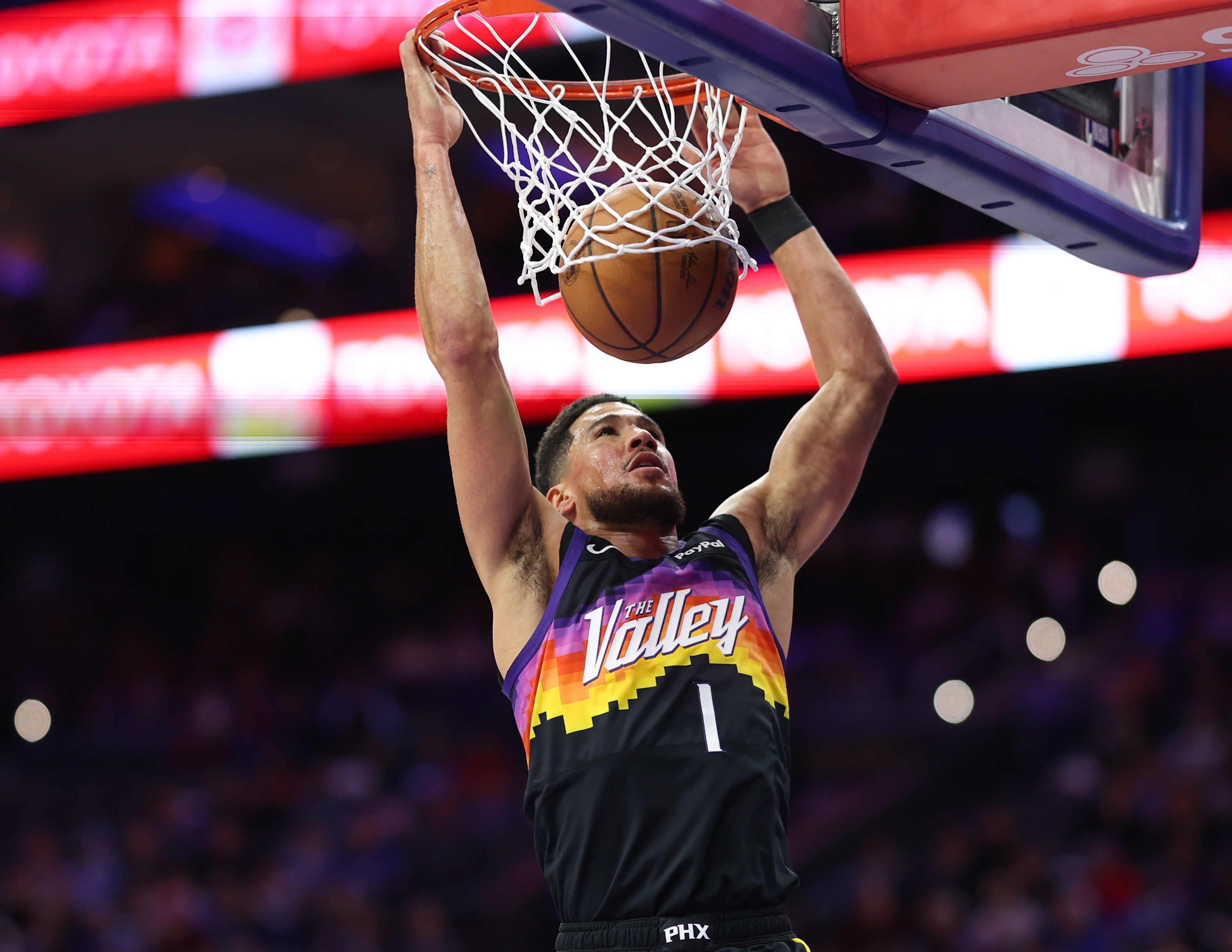 奥特：布克的恢复形势向好 杰伦·格林的问题出在那次重摔在地